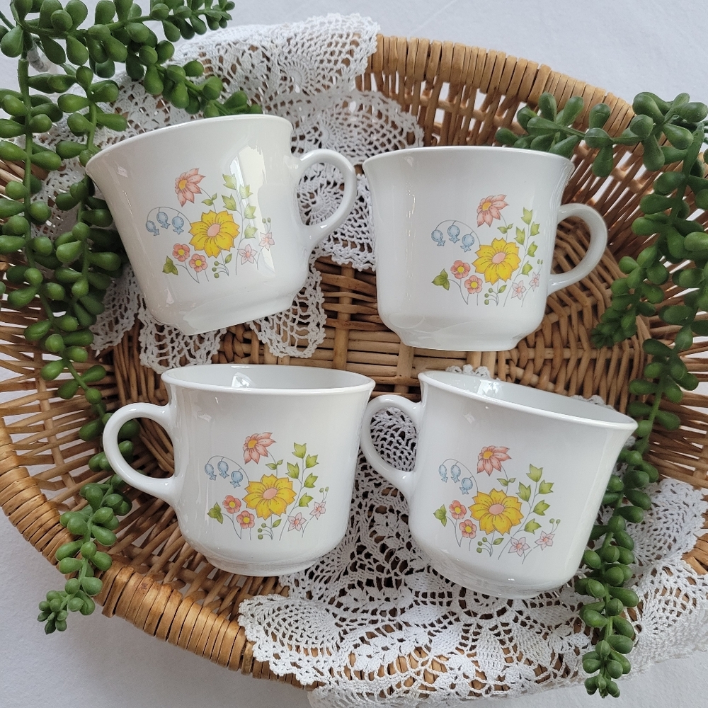 Vintage Corning White Corelle Spring Meadow Floral Coffee Mug & Flower Tea Cups